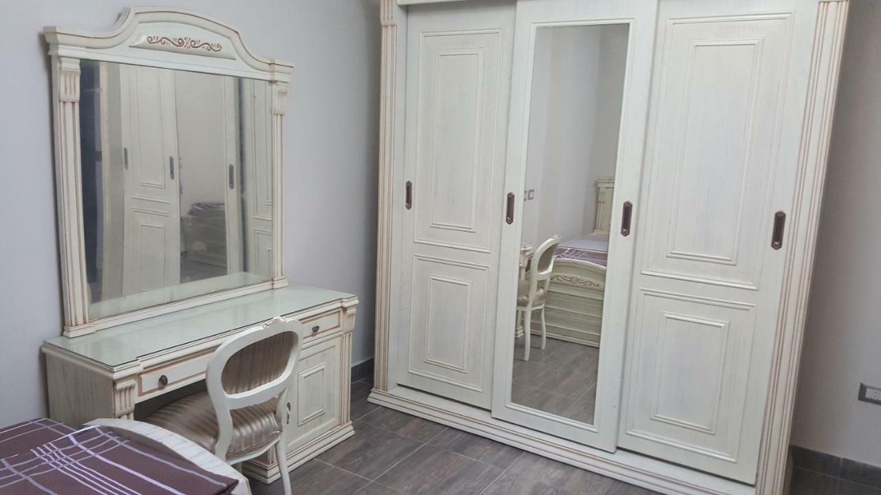 Apartment 1 *