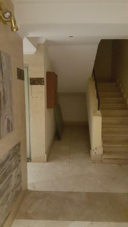 1 Cairo